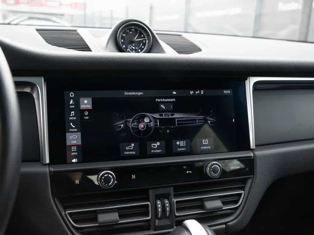 Porsche Macan Panorama Dachsystem Sitzheizung vorn 01/2024-photo-23