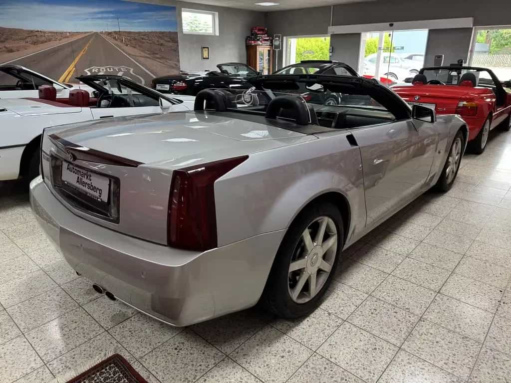 Cadillac XLR 4.6 V8 BRD 51.000 km Topzustand 10/2007-photo-3