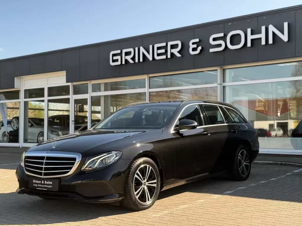 Mercedes-Benz E-Class d,Avantgarde,Navi,R-Kamera,8-Fach,Shz,AHK 06/2020-photo-0