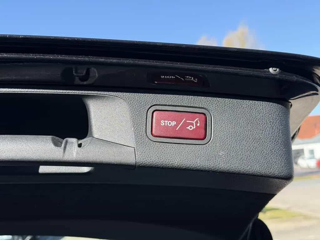 Mercedes-Benz E-Class d,Avantgarde,Navi,R-Kamera,8-Fach,Shz,AHK 06/2020-photo-11