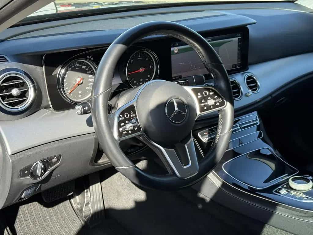 Mercedes-Benz E-Class d,Avantgarde,Navi,R-Kamera,8-Fach,Shz,AHK 06/2020-photo-16