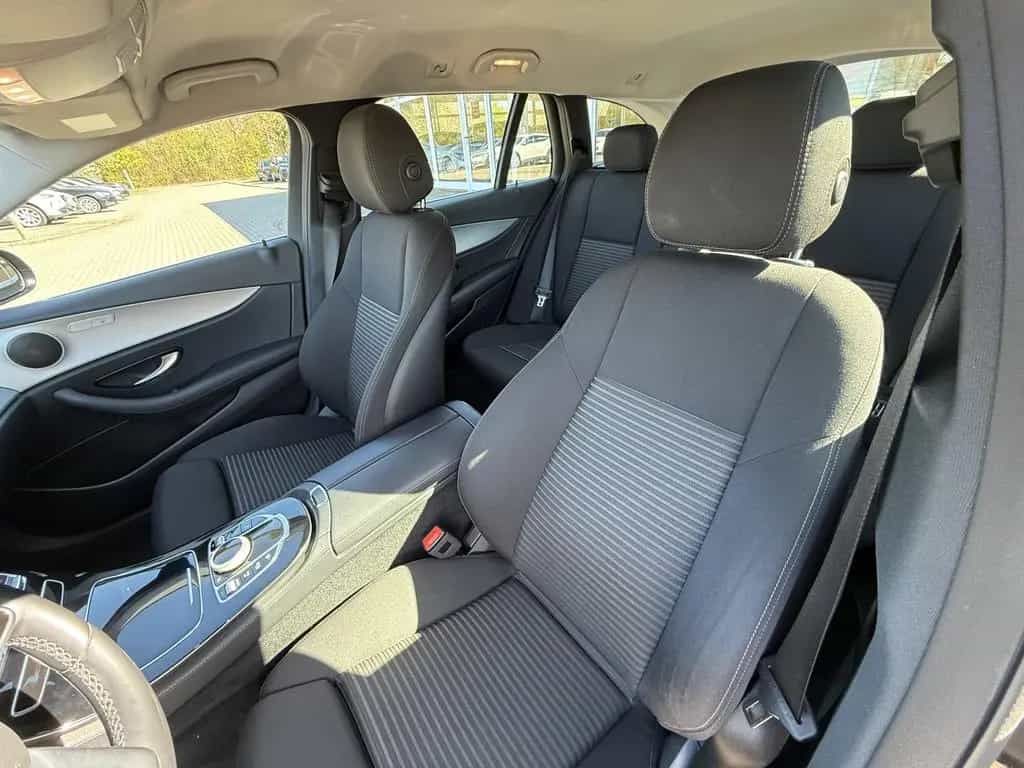 Mercedes-Benz E-Class d,Avantgarde,Navi,R-Kamera,8-Fach,Shz,AHK 06/2020-photo-18