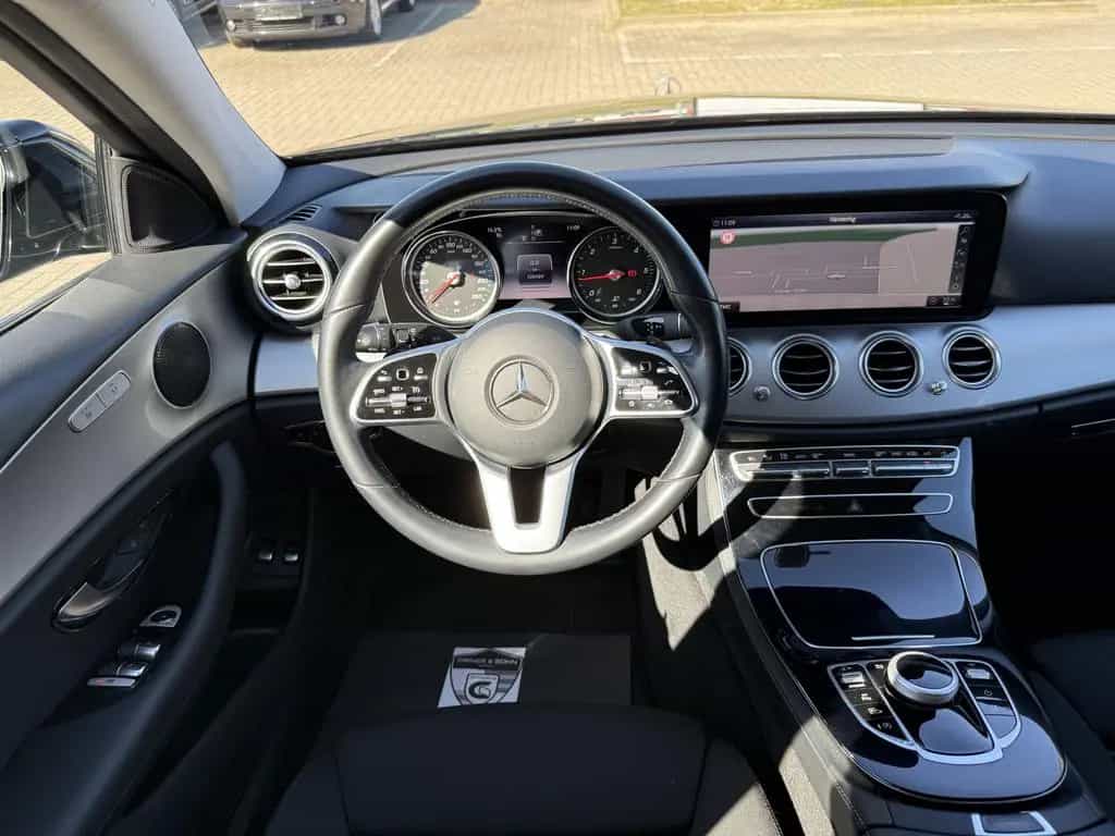 Mercedes-Benz E-Class d,Avantgarde,Navi,R-Kamera,8-Fach,Shz,AHK 06/2020-photo-31