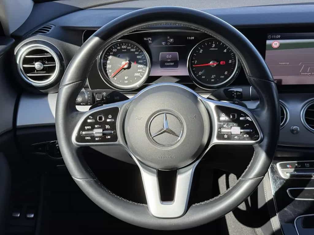 Mercedes-Benz E-Class d,Avantgarde,Navi,R-Kamera,8-Fach,Shz,AHK 06/2020-photo-32