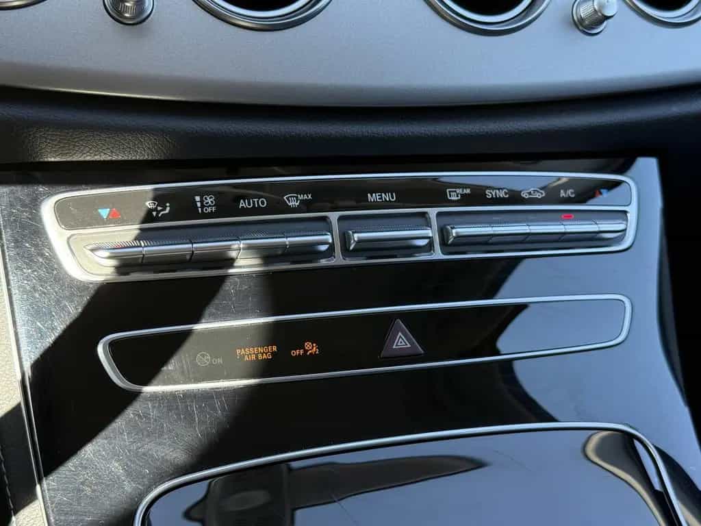 Mercedes-Benz E-Class d,Avantgarde,Navi,R-Kamera,8-Fach,Shz,AHK 06/2020-photo-37