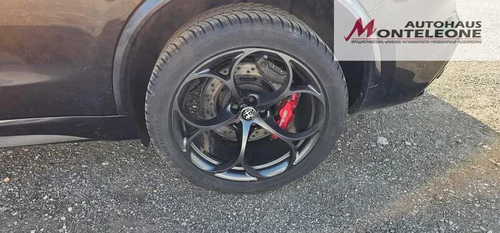 Alfa Romeo Stelvio Quadrifoglio 2.9 V6 Bi-Turbo 510 PS 07/2021-photo-12