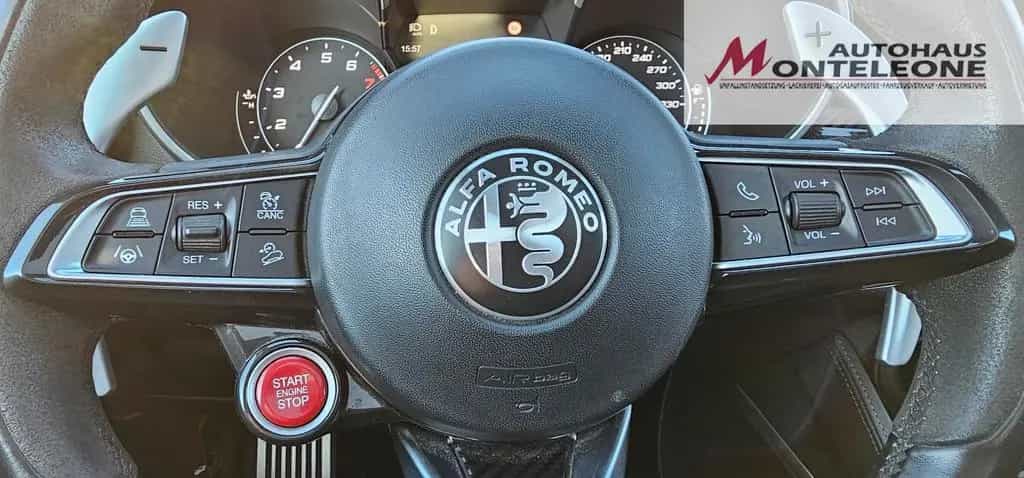 Alfa Romeo Stelvio Quadrifoglio 2.9 V6 Bi-Turbo 510 PS 07/2021-photo-22