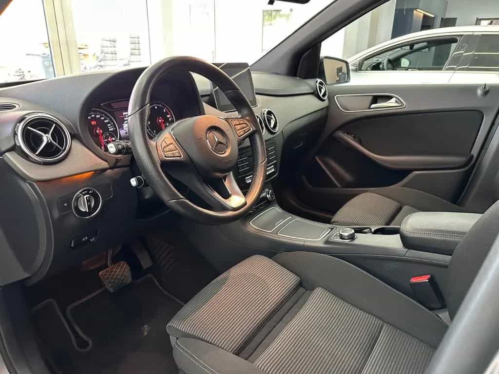 Mercedes-Benz B-Class 200d*Comand*Totwinkel*LED*AppleCarPlay* 10/2018-photo-14
