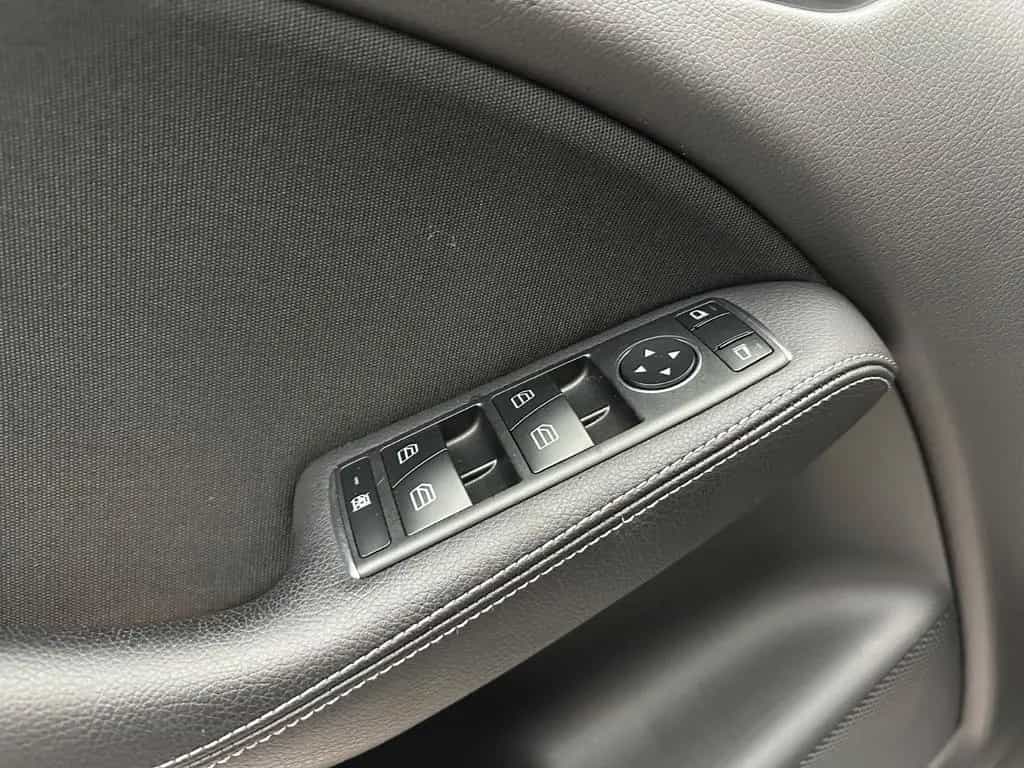 Mercedes-Benz B-Class 200d*Comand*Totwinkel*LED*AppleCarPlay* 10/2018-photo-16
