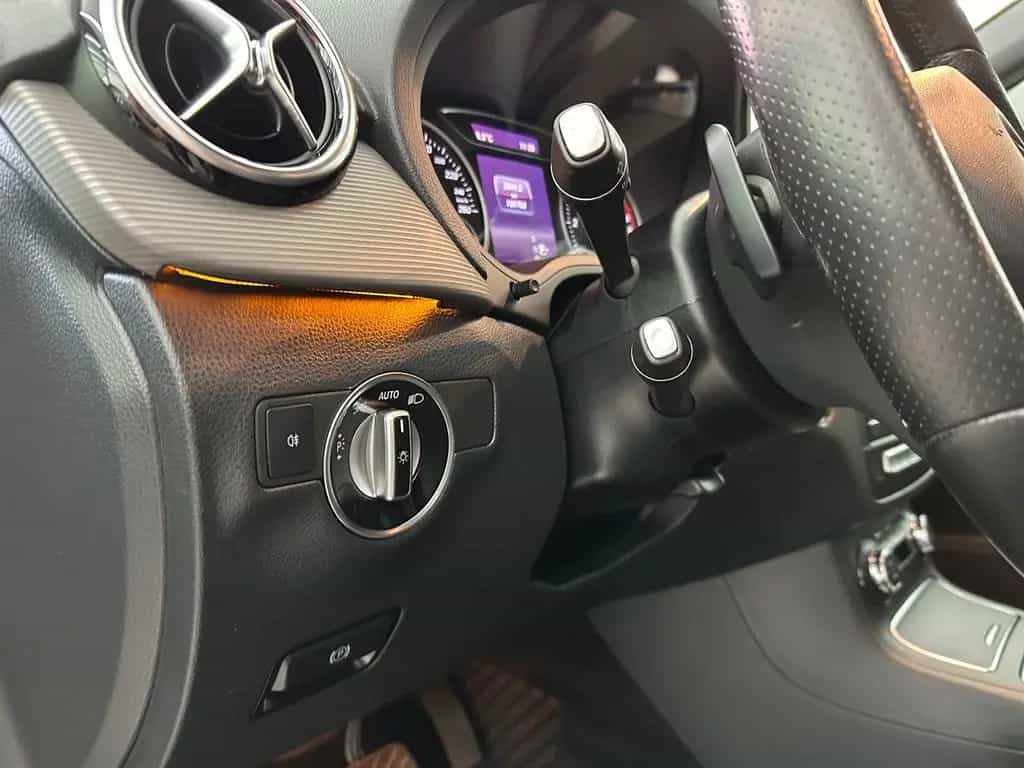 Mercedes-Benz B-Class 200d*Comand*Totwinkel*LED*AppleCarPlay* 10/2018-photo-17