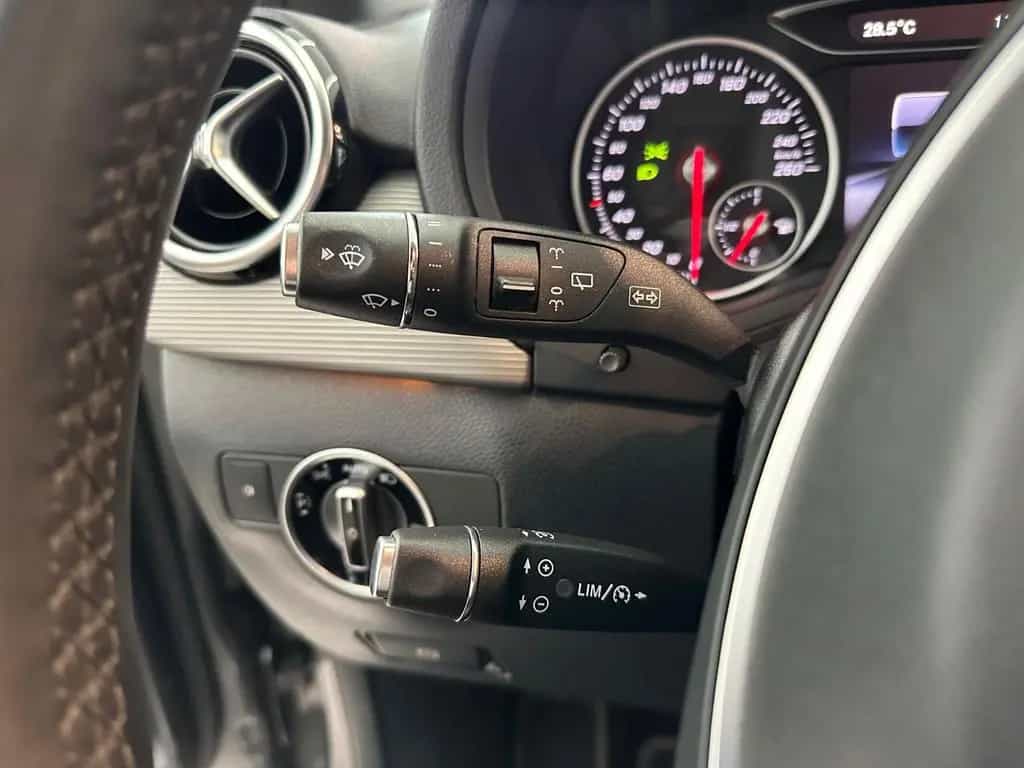 Mercedes-Benz B-Class 200d*Comand*Totwinkel*LED*AppleCarPlay* 10/2018-photo-18