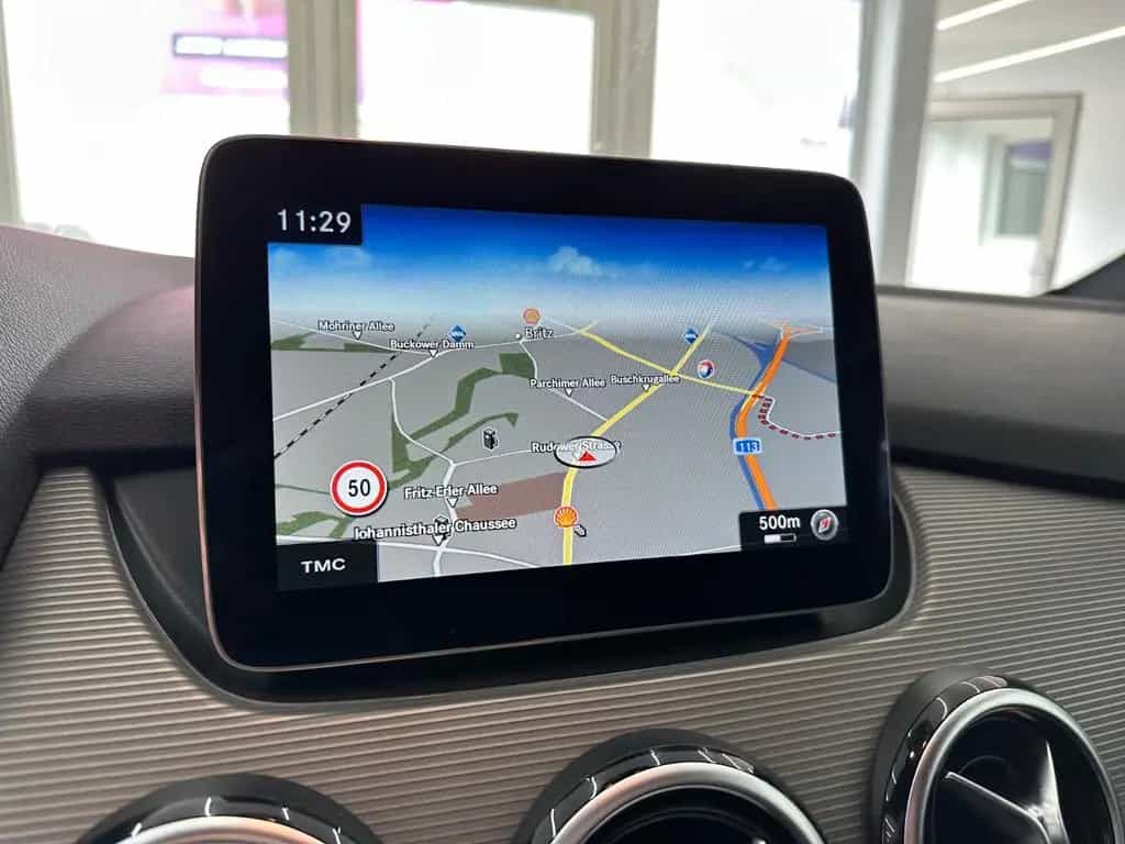 Mercedes-Benz B-Class 200d*Comand*Totwinkel*LED*AppleCarPlay* 10/2018-photo-20