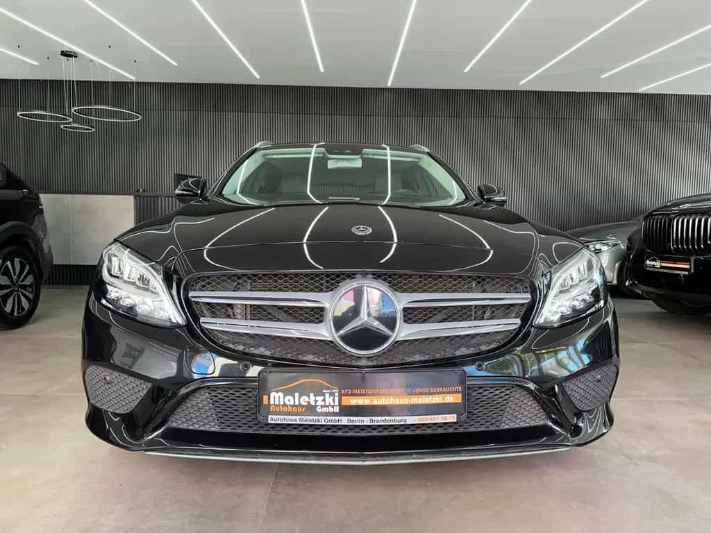 Mercedes-Benz C-Class 300 T*Totwinkel*LED*Kamera*AppleCarPlay* 06/2019-photo-1