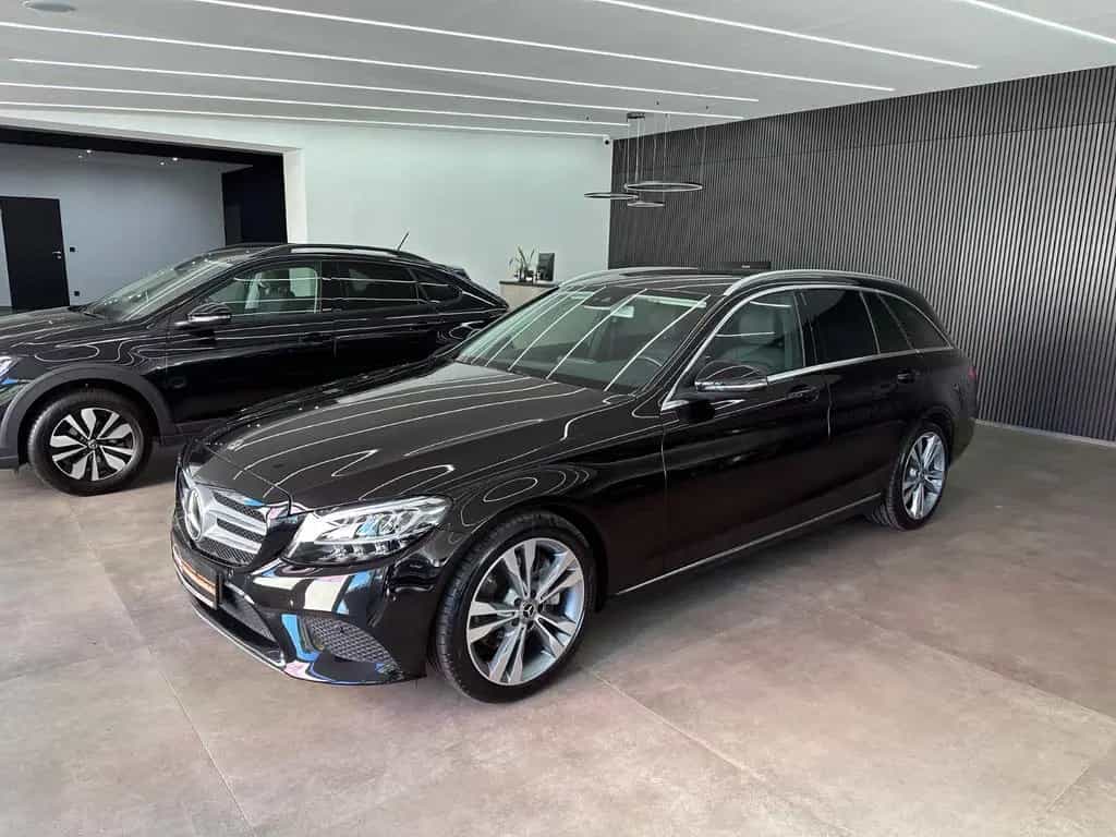 Mercedes-Benz C-Class 300 T*Totwinkel*LED*Kamera*AppleCarPlay* 06/2019-photo-2