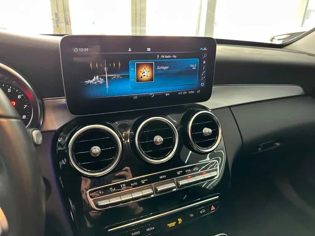 Mercedes-Benz C-Class 300 T*Totwinkel*LED*Kamera*AppleCarPlay* 06/2019-photo-20