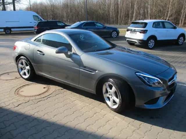Mercedes-Benz SLC-Class 180 9G-Tr. LED Navi Airscarf Pano Totw. PDC 03/2019-photo-3