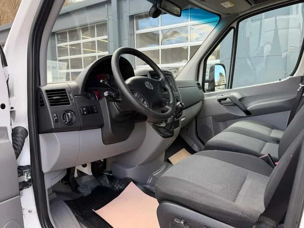 Volkswagen Crafter Pritsche Plane 35 mittel DoKa *AHK 3,5 T 10/2018-photo-11