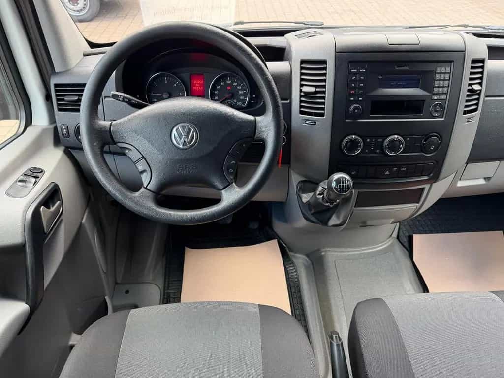 Volkswagen Crafter Pritsche Plane 35 mittel DoKa *AHK 3,5 T 10/2018-photo-18