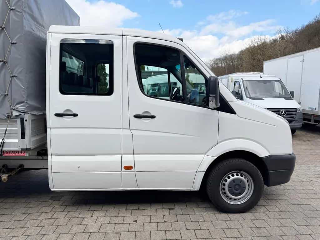 Volkswagen Crafter Pritsche Plane 35 mittel DoKa *AHK 3,5 T 10/2018-photo-4