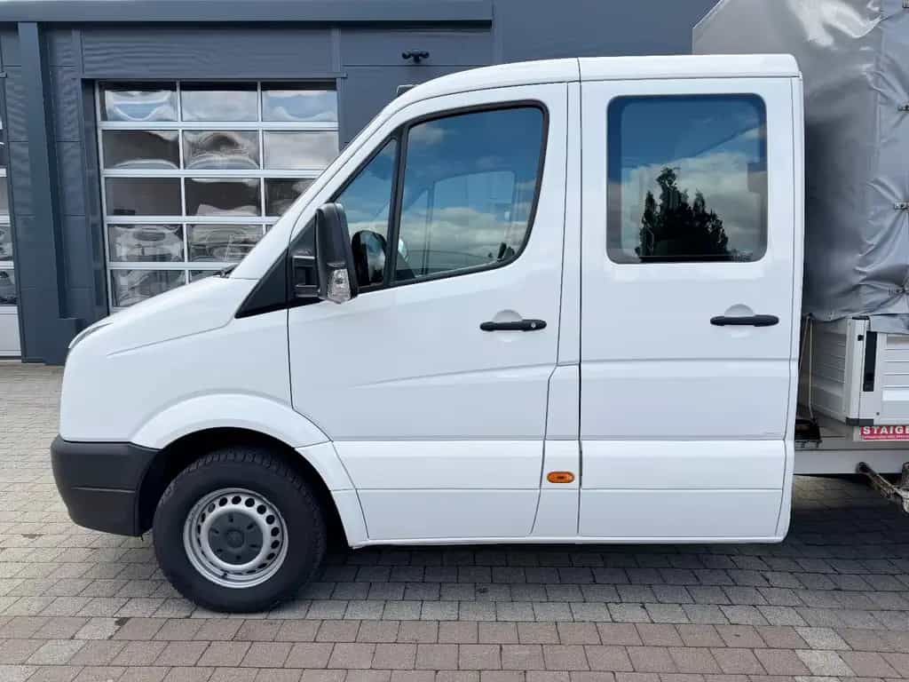 Volkswagen Crafter Pritsche Plane 35 mittel DoKa *AHK 3,5 T 10/2018-photo-9