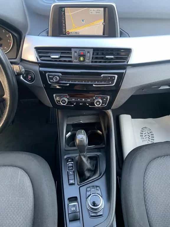 BMW X1 XDrive 2.0i*AUTOMATIK*NAV*PDC*SHZ*TEMP 06/2017-photo-14