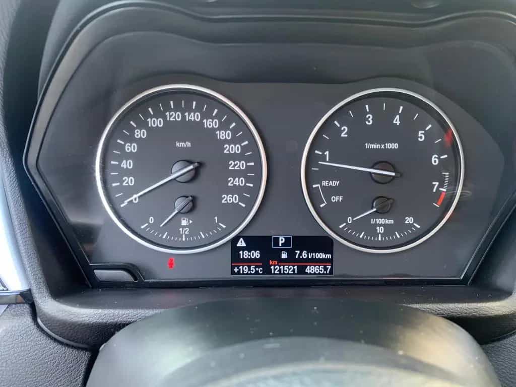 BMW X1 XDrive 2.0i*AUTOMATIK*NAV*PDC*SHZ*TEMP 06/2017-photo-15