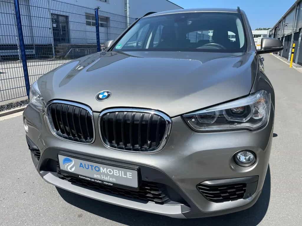 BMW X1 XDrive 2.0i*AUTOMATIK*NAV*PDC*SHZ*TEMP 06/2017-photo-2