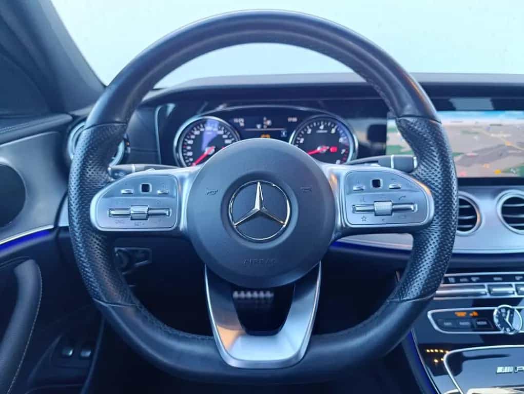 Mercedes-Benz E-Class 200 Lim. AMG Navi Schiebedach LED Kamera 11/2018-photo-15