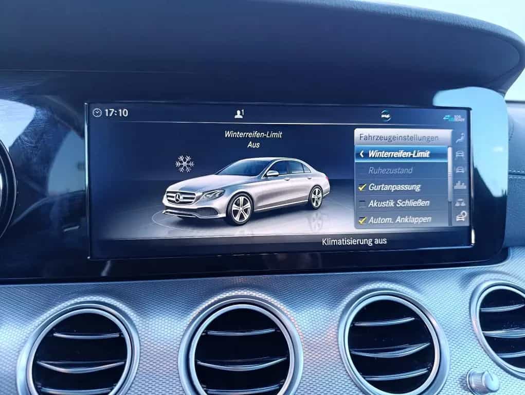 Mercedes-Benz E-Class 200 Lim. AMG Navi Schiebedach LED Kamera 11/2018-photo-20