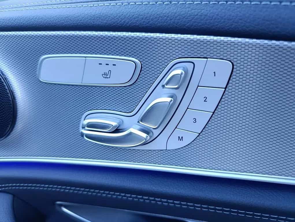 Mercedes-Benz E-Class 200 Lim. AMG Navi Schiebedach LED Kamera 11/2018-photo-33