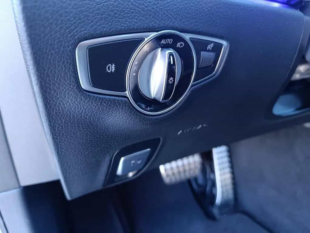 Mercedes-Benz E-Class 200 Lim. AMG Navi Schiebedach LED Kamera 11/2018-photo-34