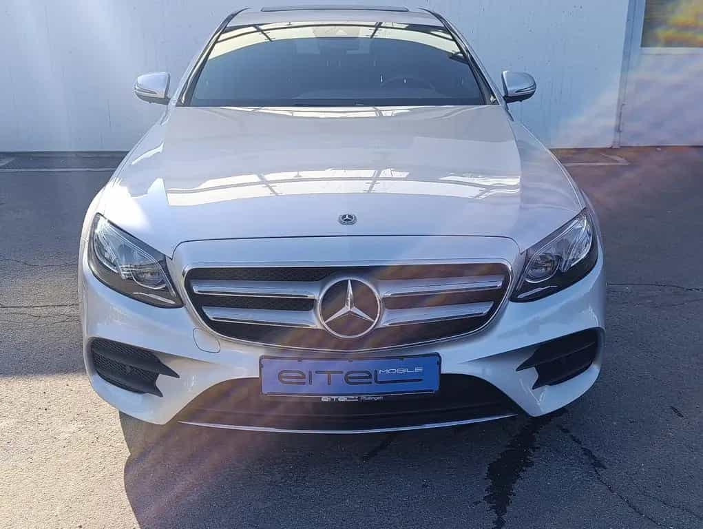 Mercedes-Benz E-Class 200 Lim. AMG Navi Schiebedach LED Kamera 11/2018-photo-4