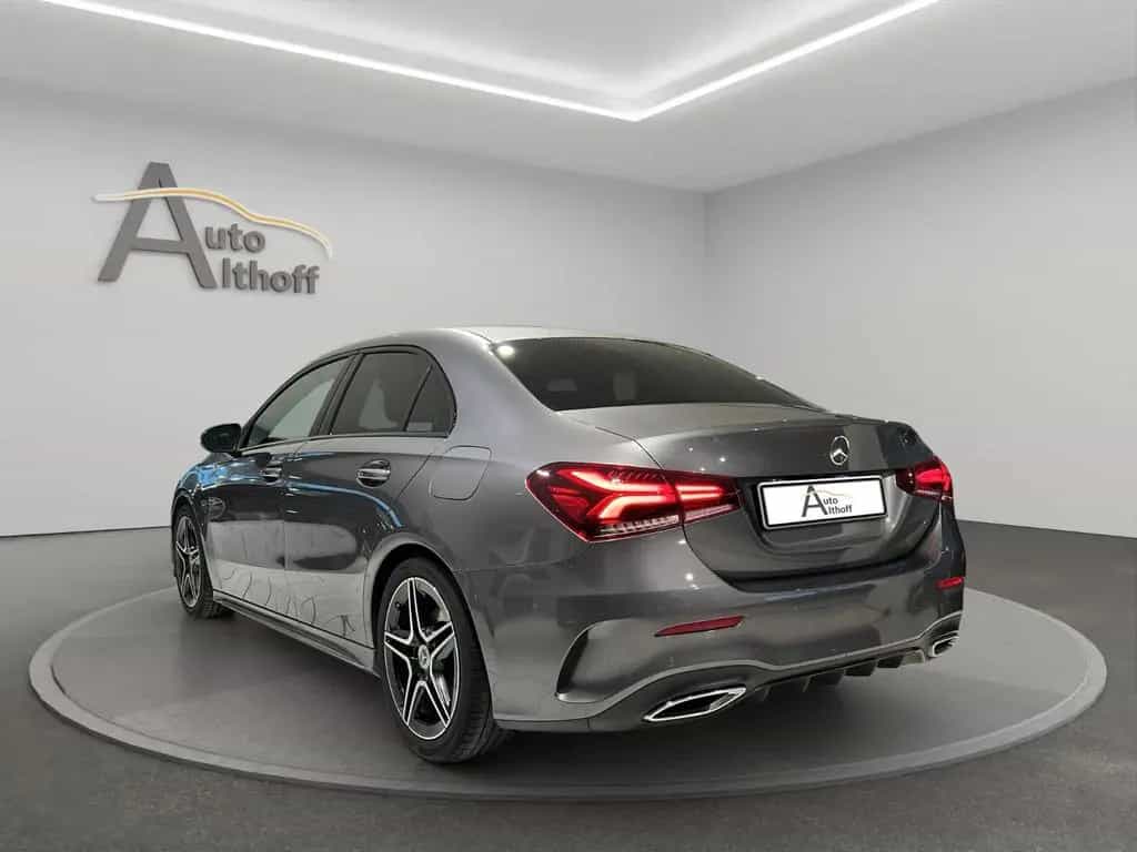 Mercedes-Benz A-Class Lim. DCT AMG AMBI LED NAV PARK SOUND 11/2019-photo-3
