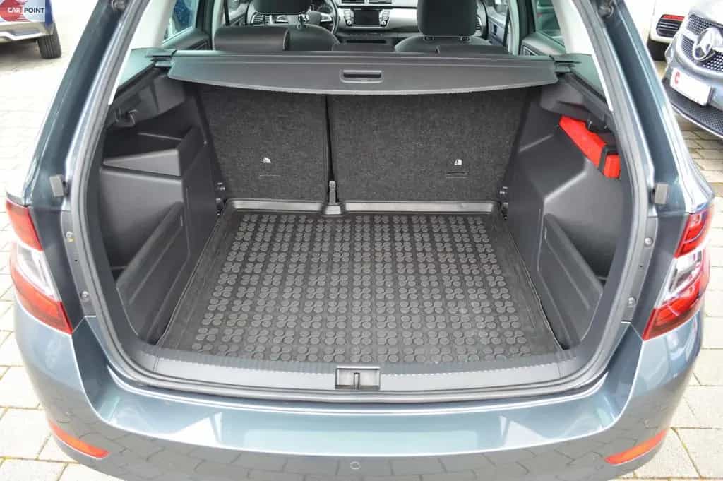 Skoda Fabia Style*Navi*Kamera*Carplay*SHZ*Klimaaut. 10/2018-photo-8