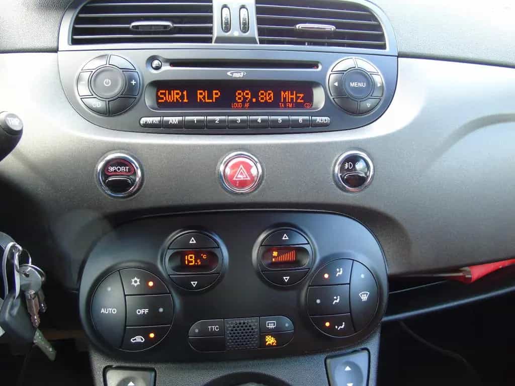 Abarth 500 595 Competizione *SABELT*NAVI*XENON*44000KM* 01/2016-photo-21