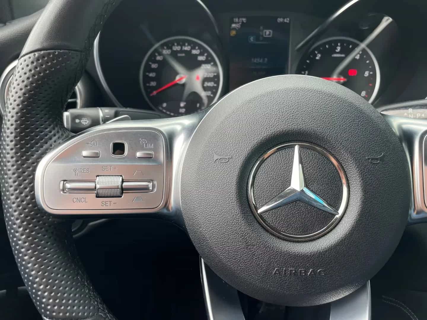Mercedes-Benz GLC-Class 220 04/2021-photo-14