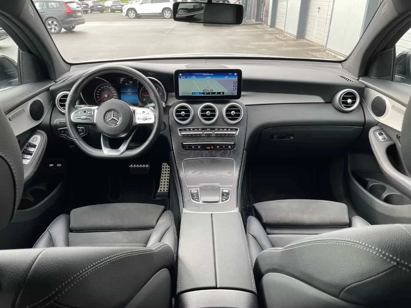 Mercedes-Benz GLC-Class 220 04/2021-photo-8