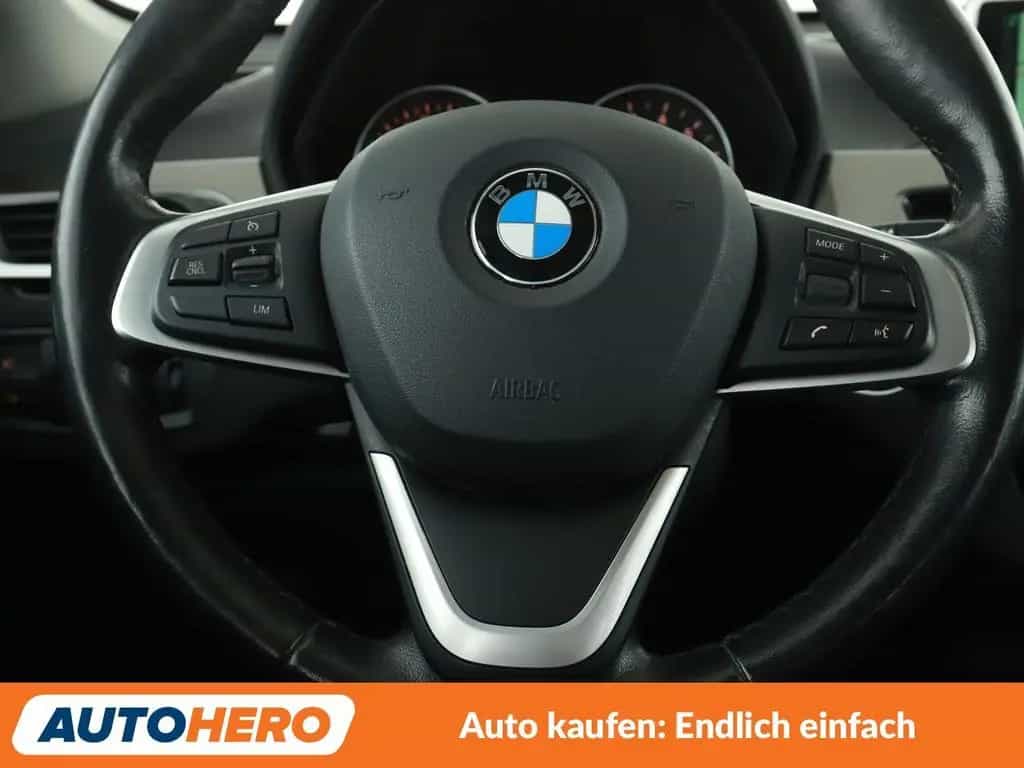 BMW X1 xDrive 25i xLine Aut.*NAVI*TEMPO*PDC*SHZ*LIM* 07/2017-photo-18