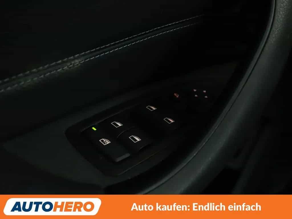 BMW X1 xDrive 25i xLine Aut.*NAVI*TEMPO*PDC*SHZ*LIM* 07/2017-photo-25