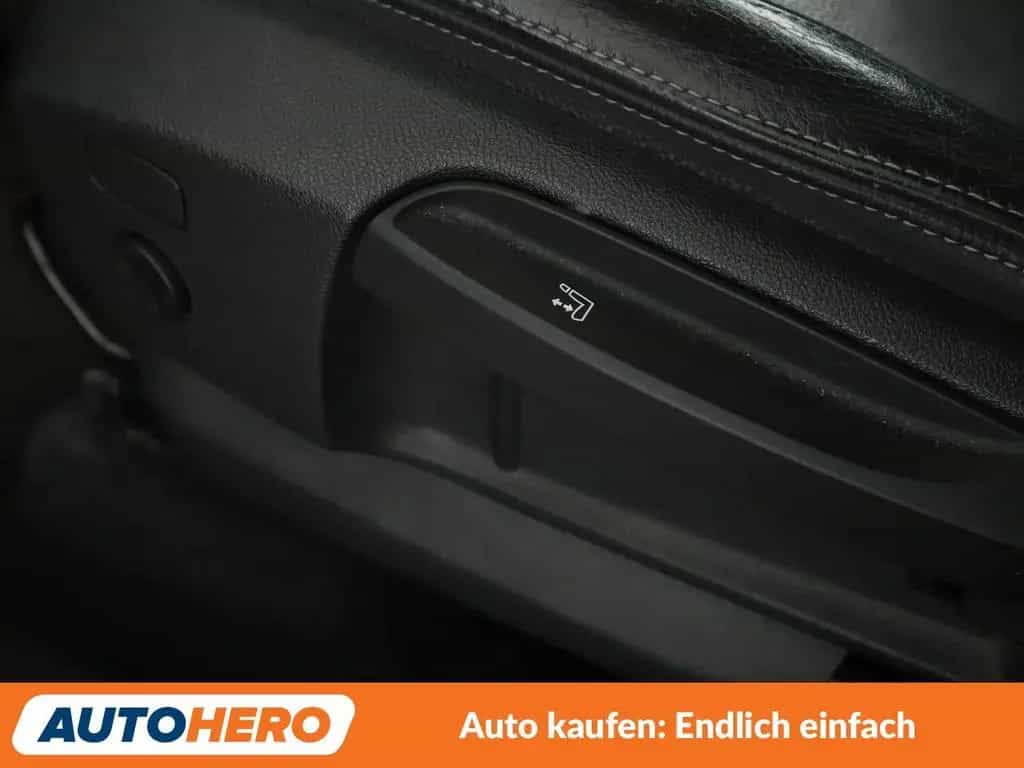 BMW X1 xDrive 25i xLine Aut.*NAVI*TEMPO*PDC*SHZ*LIM* 07/2017-photo-28