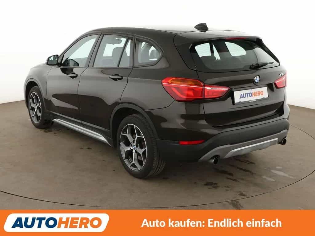 BMW X1 xDrive 25i xLine Aut.*NAVI*TEMPO*PDC*SHZ*LIM* 07/2017-photo-3