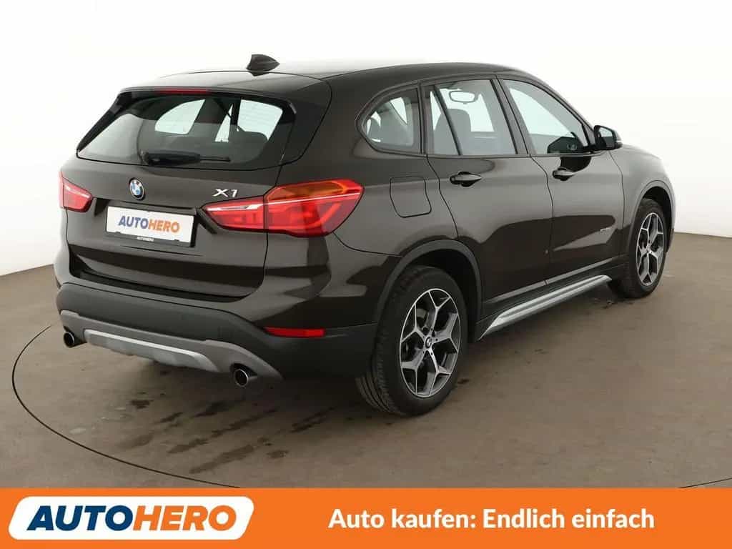BMW X1 xDrive 25i xLine Aut.*NAVI*TEMPO*PDC*SHZ*LIM* 07/2017-photo-5