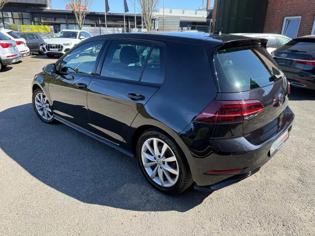 Volkswagen Golf VII Lim.1.5 TSI R-Line/VOLLLED/NAVI/ 08/2019-photo-5