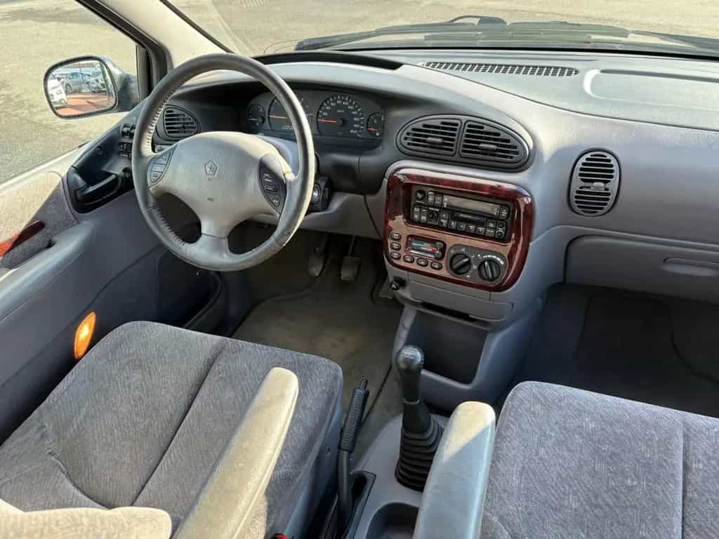 Chrysler Voyager Crysler 01/2001-photo-9