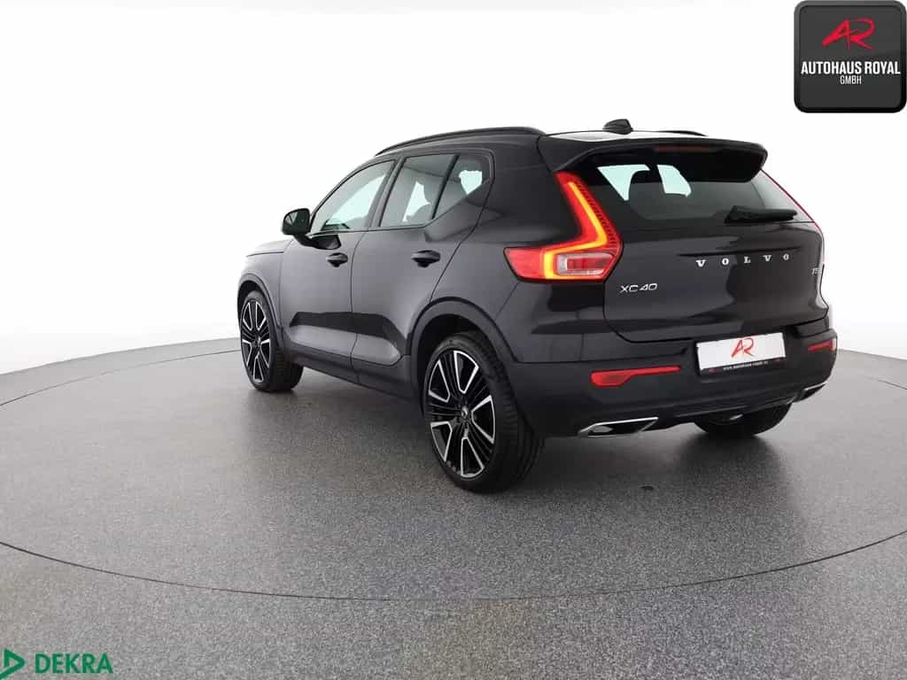 Volvo XC40 XC 40 2.0 T5 AWD R DESIGN PANO,STANDHEIZ,ACC,21Z 04/2018-photo-2