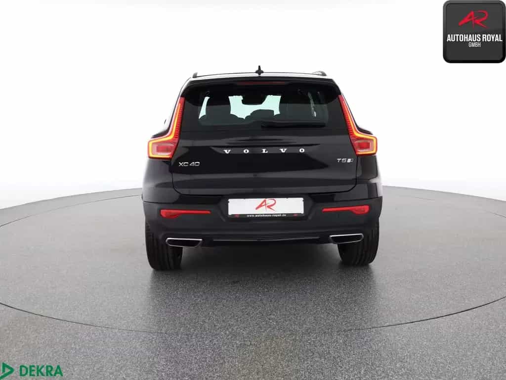 Volvo XC40 XC 40 2.0 T5 AWD R DESIGN PANO,STANDHEIZ,ACC,21Z 04/2018-photo-3