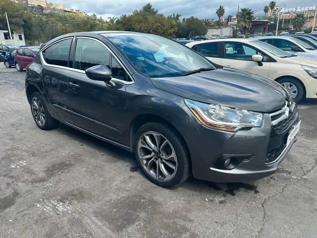 DS Automobiles DS4 Ds DS4 DS 4 BlueHDi 120 S&S So Chic 11/2015-photo-0