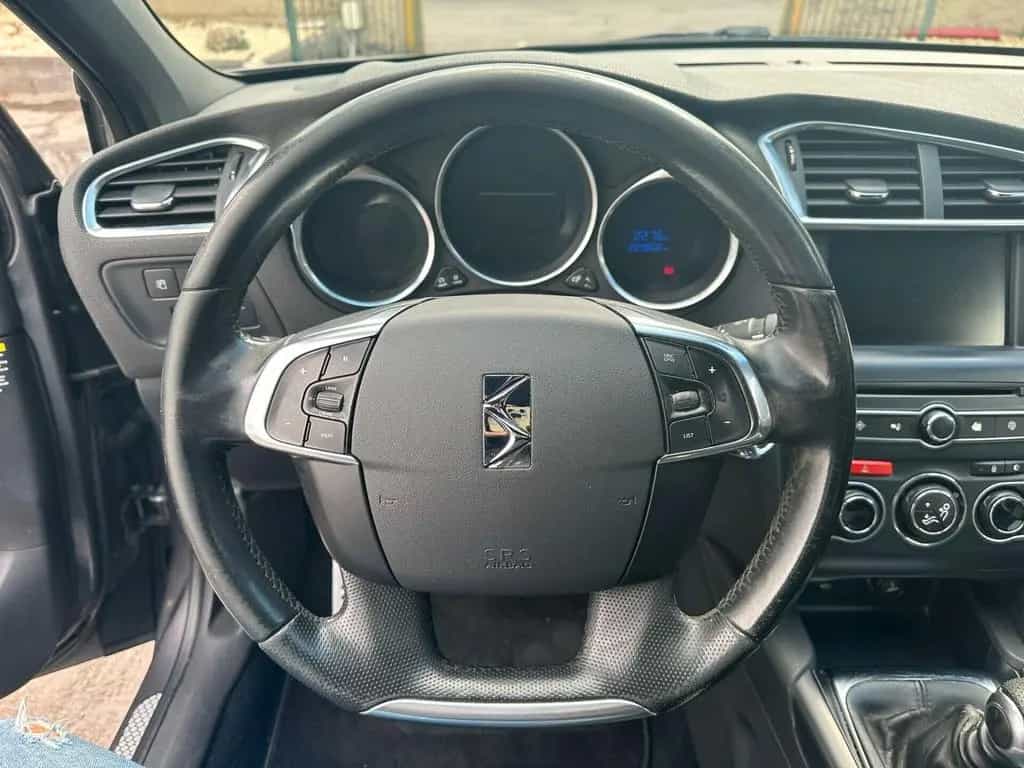 DS Automobiles DS4 Ds DS4 DS 4 BlueHDi 120 S&S So Chic 11/2015-photo-9