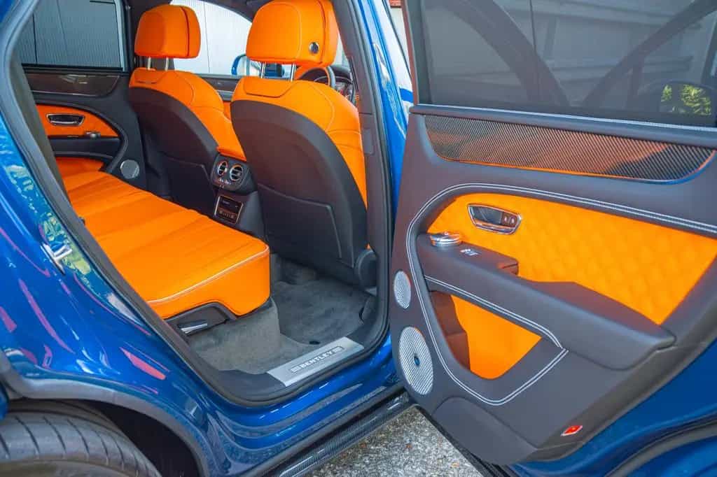 Bentley Bentayga V8 MANSORY * CARBON*CERAMIC BRAKES* 09/2021-photo-24