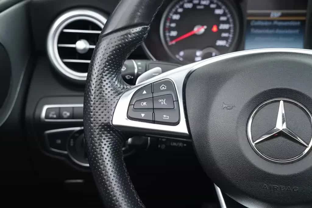 Mercedes-Benz C-Class 200 CABRIOLET AMG-LINE 9G-TRONIC SCHECKHEFT 11/2017-photo-17
